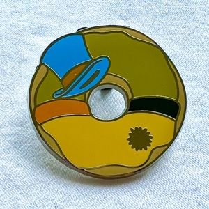 Disney Mickey Mouse and Friends Donut Mad Hatter Pin